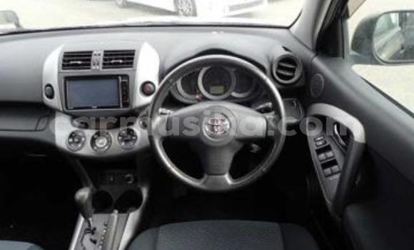 Acheter Occasion Voiture Toyota RAV4 Noir à Beitbridge, Matabeleland South Acheter Occasion Voiture Toyota RAV4 Noir à Beitbridge, Matabeleland South