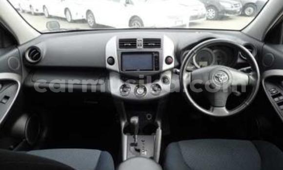 Acheter Occasion Voiture Toyota RAV4 Noir à Beitbridge, Matabeleland South Acheter Occasion Voiture Toyota RAV4 Noir à Beitbridge, Matabeleland South