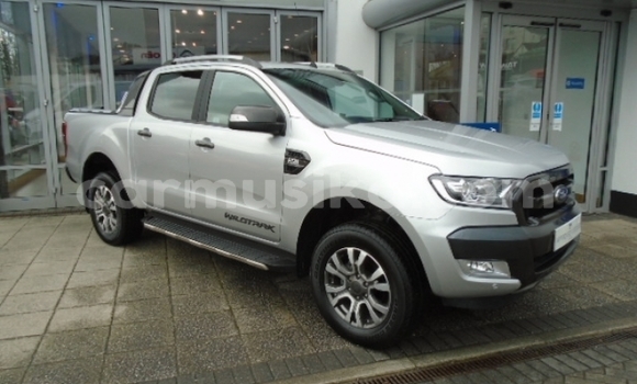 Buy Used FORD MUSTANG Silver Car in Belvedere in Harare Buy Used FORD MUSTANG Silver Car in Belvedere in Harare