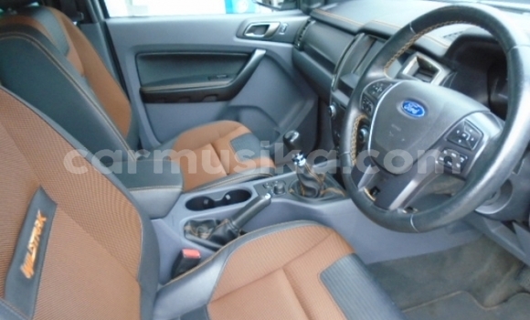 Tenga Tsaru FORD MUSTANG Sirivha Mota in Belvedere in Harare Tenga Tsaru FORD MUSTANG Sirivha Mota in Belvedere in Harare