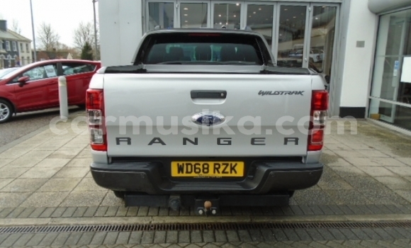 Tenga Tsaru FORD MUSTANG Sirivha Mota in Belvedere in Harare Tenga Tsaru FORD MUSTANG Sirivha Mota in Belvedere in Harare