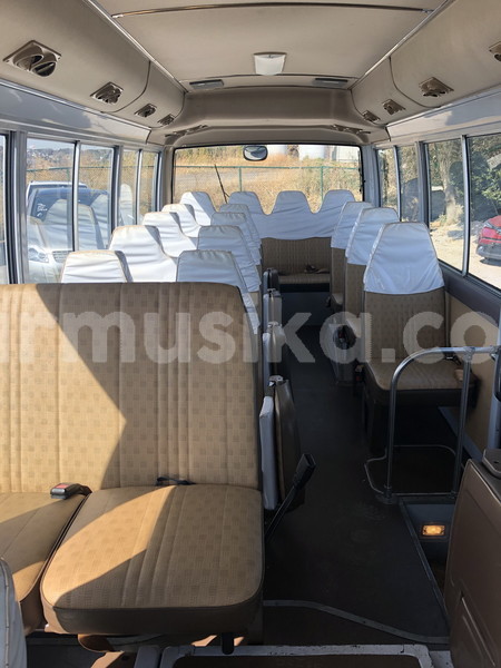 Big with watermark nissan caravan matabeleland south beitbridge 21003