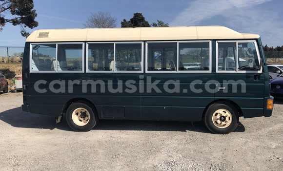 Buy Used Nissan Caravan Other Car in Beitbridge in Matabeleland South Buy Used Nissan Caravan Other Car in Beitbridge in Matabeleland South