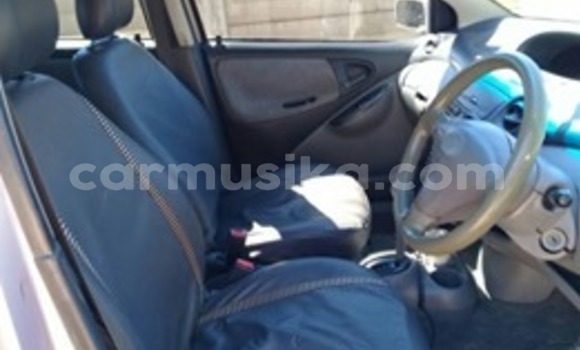Acheter Occasion Voiture Toyota Vitz Gris à Harare, Harare Acheter Occasion Voiture Toyota Vitz Gris à Harare, Harare
