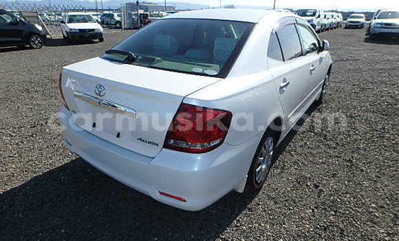 Acheter Occasion Voiture Toyota Allion Blanc à Beitbridge, Matabeleland South Acheter Occasion Voiture Toyota Allion Blanc à Beitbridge, Matabeleland South