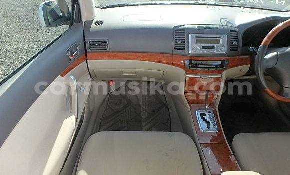 Acheter Occasion Voiture Toyota Allion Blanc à Beitbridge, Matabeleland South Acheter Occasion Voiture Toyota Allion Blanc à Beitbridge, Matabeleland South