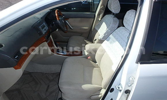 Acheter Occasion Voiture Toyota Allion Blanc à Beitbridge, Matabeleland South Acheter Occasion Voiture Toyota Allion Blanc à Beitbridge, Matabeleland South