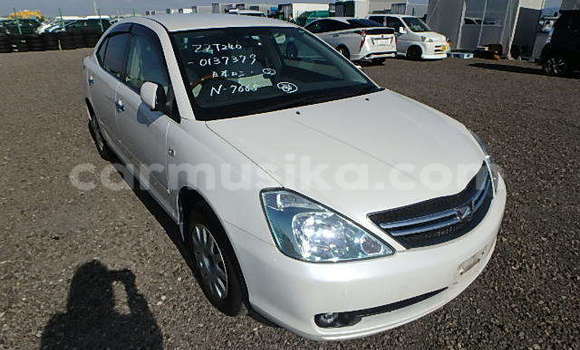 Acheter Occasion Voiture Toyota Allion Blanc à Beitbridge, Matabeleland South Acheter Occasion Voiture Toyota Allion Blanc à Beitbridge, Matabeleland South