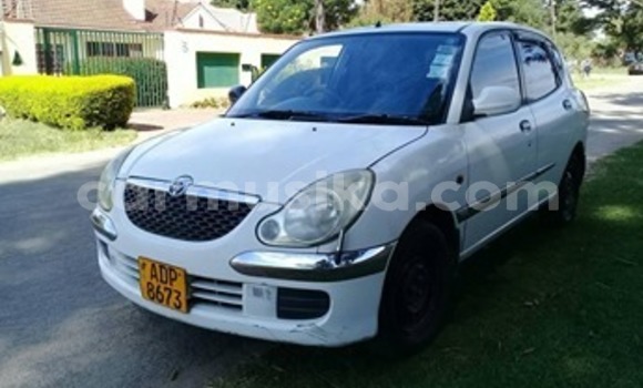 Acheter Occasion Voiture Toyota Duet Blanc à Harare, Harare Acheter Occasion Voiture Toyota Duet Blanc à Harare, Harare
