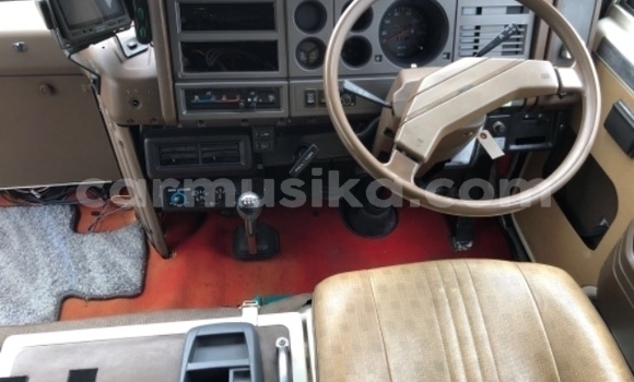 Buy Used Nissan Caravan Other Car in Beitbridge in Matabeleland South Buy Used Nissan Caravan Other Car in Beitbridge in Matabeleland South