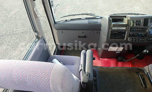 Acheter Occasion Voiture Nissan Caravan Autre à Beitbridge, Matabeleland South Acheter Occasion Voiture Nissan Caravan Autre à Beitbridge, Matabeleland South