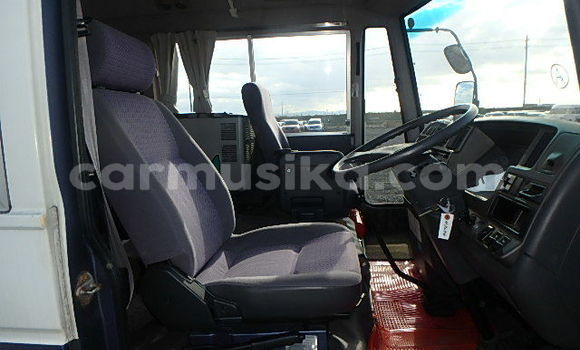 Acheter Occasion Voiture Nissan Caravan Autre à Beitbridge, Matabeleland South Acheter Occasion Voiture Nissan Caravan Autre à Beitbridge, Matabeleland South