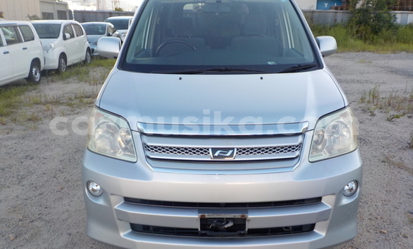 Buy Import Toyota Voxy Silver Car in Beitbridge in Matabeleland South