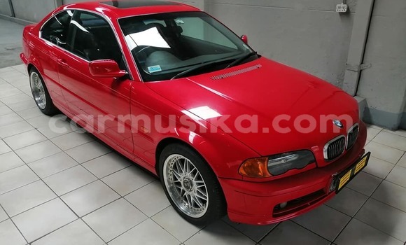 Tenga Tsaru BMW 3–Series Tsvuku Mota in Beitbridge in Matabeleland South Tenga Tsaru BMW 3–Series Tsvuku Mota in Beitbridge in Matabeleland South