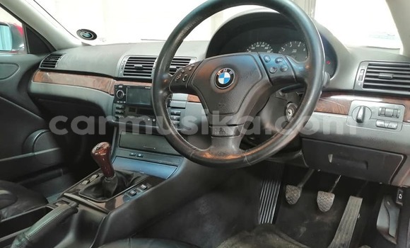 Tenga Tsaru BMW 3–Series Tsvuku Mota in Beitbridge in Matabeleland South Tenga Tsaru BMW 3–Series Tsvuku Mota in Beitbridge in Matabeleland South