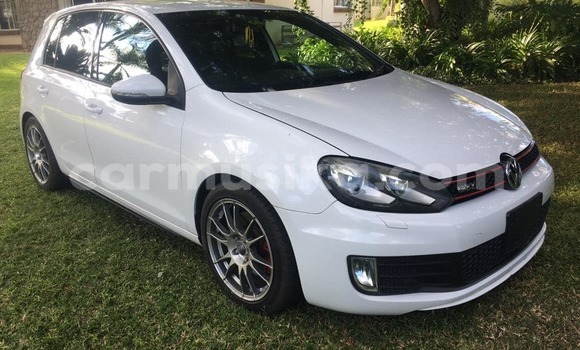 Nunua Ilio tumika Volkswagen Golf Nyeupe Gari ndani ya Harare nchini Harare