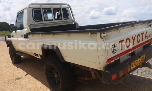 Tenga Tsaru Toyota Land Cruiser Chena Mota in Harare in Harare Tenga Tsaru Toyota Land Cruiser Chena Mota in Harare in Harare