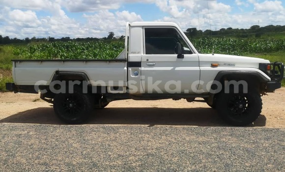 Tenga Tsaru Toyota Land Cruiser Chena Mota in Harare in Harare Tenga Tsaru Toyota Land Cruiser Chena Mota in Harare in Harare