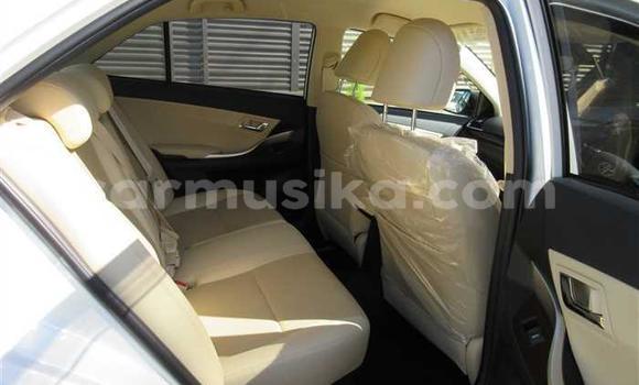 Nunua Ilio tumika Toyota Fortuner Beige Gari ndani ya Beitbridge nchini Matabeleland Kusini Nunua Ilio tumika Toyota Fortuner Beige Gari ndani ya Beitbridge nchini Matabeleland Kusini