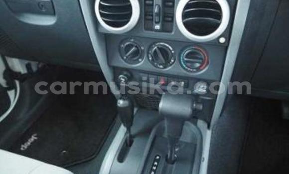 Acheter Occasion Voiture Jeep Wrangler Blanc à Beitbridge, Matabeleland South Acheter Occasion Voiture Jeep Wrangler Blanc à Beitbridge, Matabeleland South