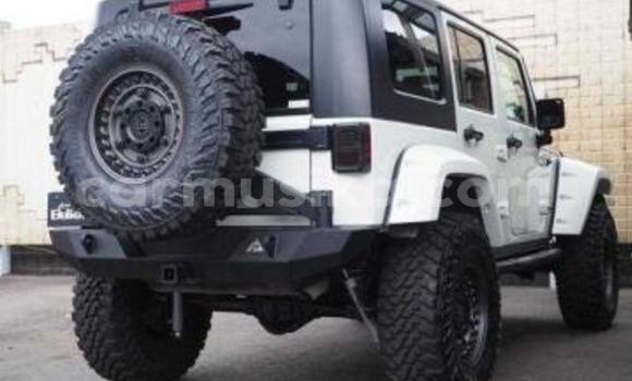 Acheter Occasion Voiture Jeep Wrangler Blanc à Beitbridge, Matabeleland South Acheter Occasion Voiture Jeep Wrangler Blanc à Beitbridge, Matabeleland South