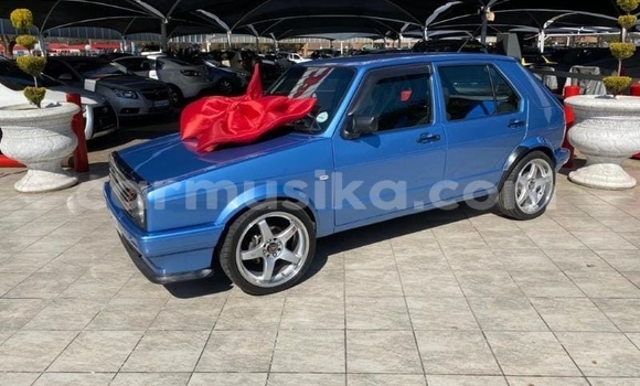Buy Used Volkswagen Golf Blue Car in Beitbridge in Matabeleland South