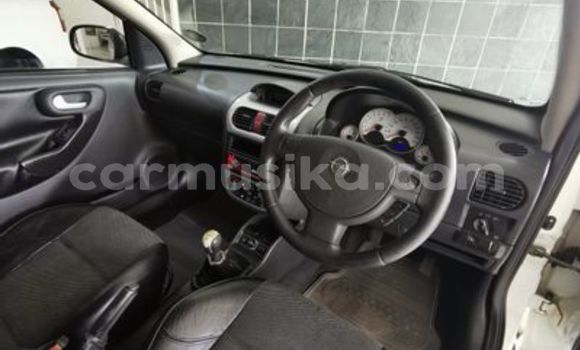 Acheter Occasion Voiture Opel Corsa Blanc à Beitbridge, Matabeleland South Acheter Occasion Voiture Opel Corsa Blanc à Beitbridge, Matabeleland South