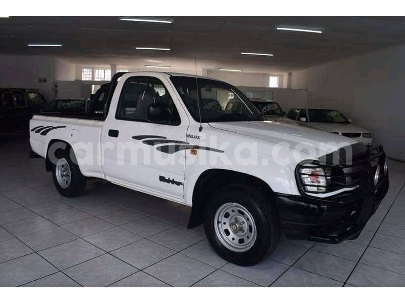 Big with watermark toyota hilux matabeleland south beitbridge 21052