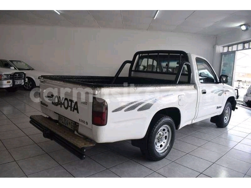 Big with watermark toyota hilux matabeleland south beitbridge 21052