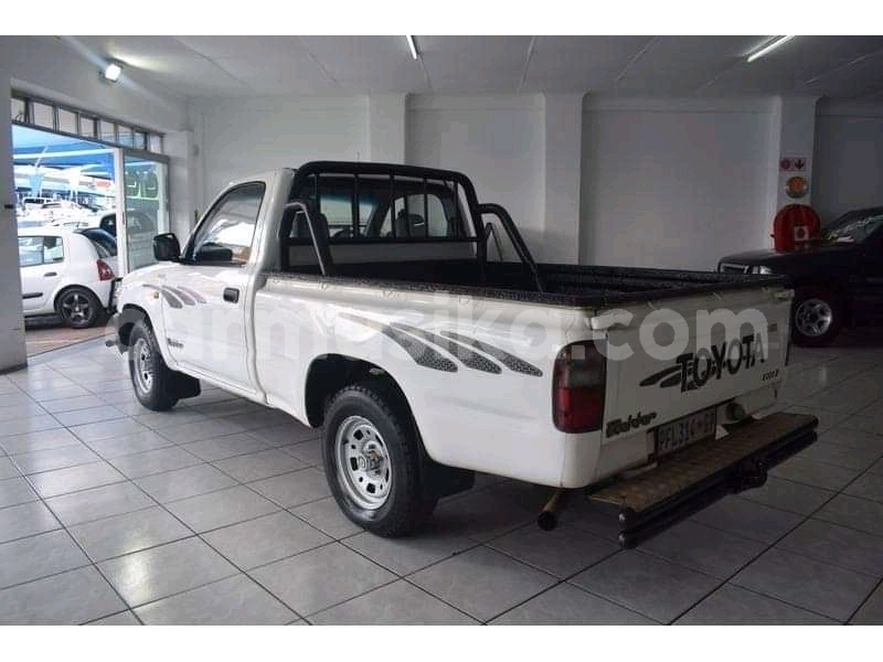 Big with watermark toyota hilux matabeleland south beitbridge 21052