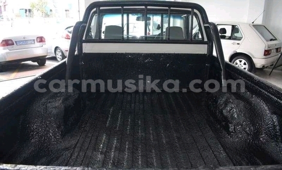 Acheter Occasion Voiture Toyota Hilux Blanc à Beitbridge, Matabeleland South Acheter Occasion Voiture Toyota Hilux Blanc à Beitbridge, Matabeleland South