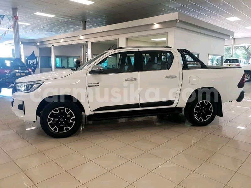 Big with watermark toyota hilux matabeleland south beitbridge 21055