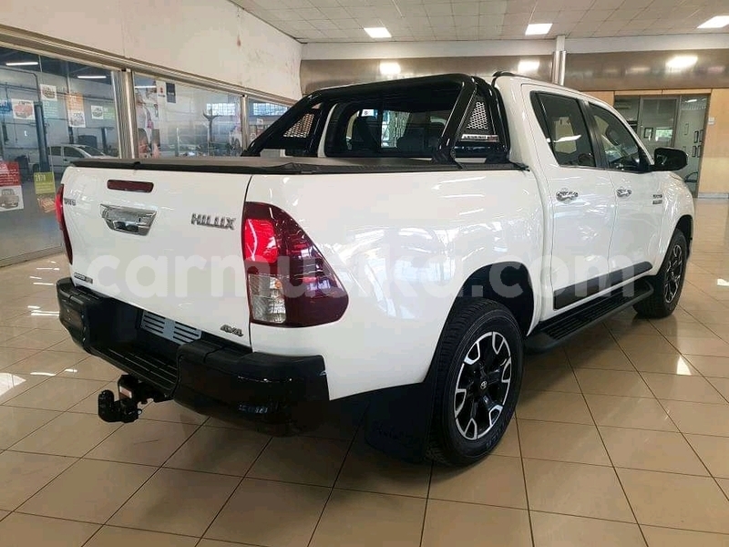 Big with watermark toyota hilux matabeleland south beitbridge 21055