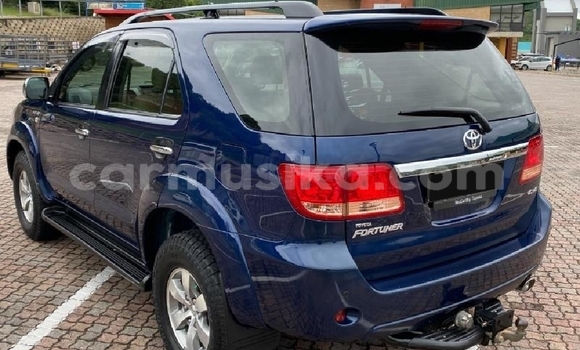 Acheter Occasion Voiture Toyota Fortuner Beige à Beitbridge, Matabeleland South Acheter Occasion Voiture Toyota Fortuner Beige à Beitbridge, Matabeleland South
