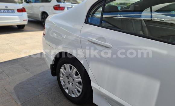 Buy Used Honda Civic White Car in Beitbridge in Matabeleland South Buy Used Honda Civic White Car in Beitbridge in Matabeleland South