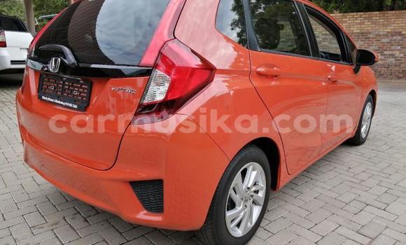 Nunua Ilio tumika Honda Jazz Beige Gari ndani ya Beitbridge nchini Matabeleland Kusini Nunua Ilio tumika Honda Jazz Beige Gari ndani ya Beitbridge nchini Matabeleland Kusini