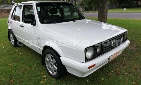 Acheter Occasion Voiture Volkswagen Golf Blanc à Beitbridge, Matabeleland South Acheter Occasion Voiture Volkswagen Golf Blanc à Beitbridge, Matabeleland South