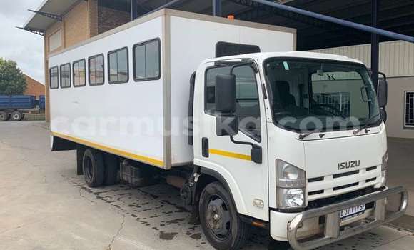Buy Used Isuzu FTR 850 Other Truck in Beitbridge in Matabeleland South