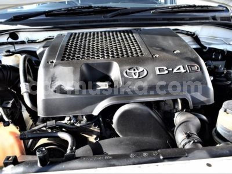 Big with watermark toyota hilux matabeleland south beitbridge 21070