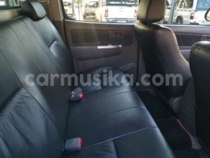 Big with watermark toyota hilux matabeleland south beitbridge 21070