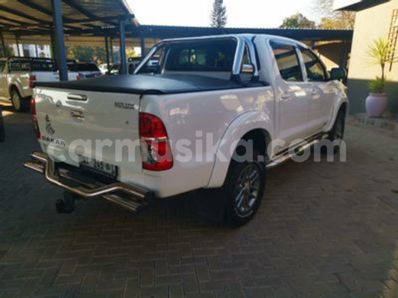Big with watermark toyota hilux matabeleland south beitbridge 21070