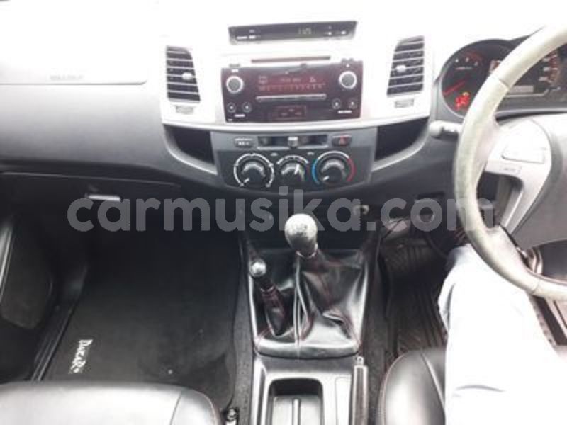 Big with watermark toyota hilux matabeleland south beitbridge 21072