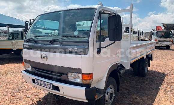 Buy Used Nissan UD White Truck in Beitbridge in Matabeleland South