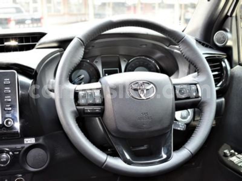 Big with watermark toyota hilux matabeleland south beitbridge 21075