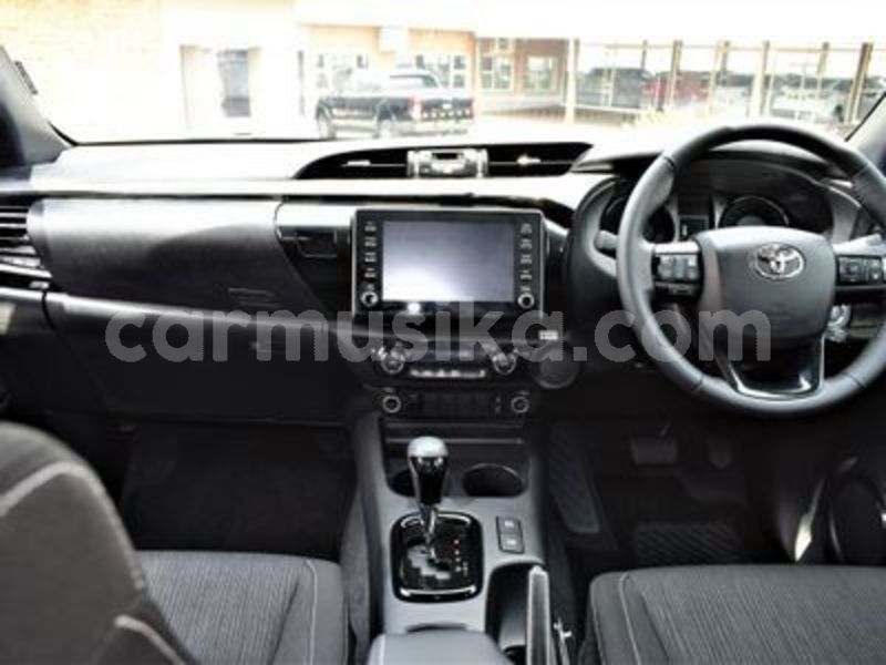 Big with watermark toyota hilux matabeleland south beitbridge 21075