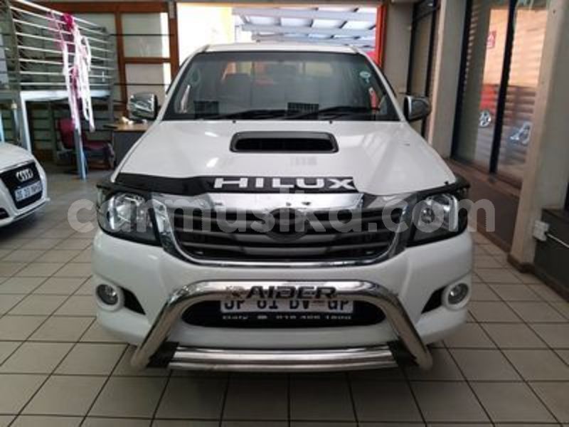 Big with watermark toyota hilux matabeleland south beitbridge 21079