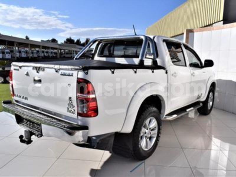 Big with watermark toyota hilux matabeleland south beitbridge 21083