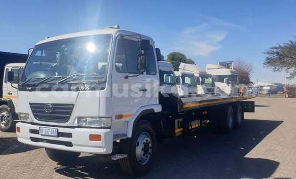 Buy Used Nissan UD White Truck in Beitbridge in Matabeleland South