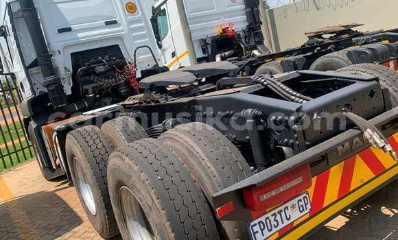 Buy Used Man D20 White Truck in Beitbridge in Matabeleland South Buy Used Man D20 White Truck in Beitbridge in Matabeleland South