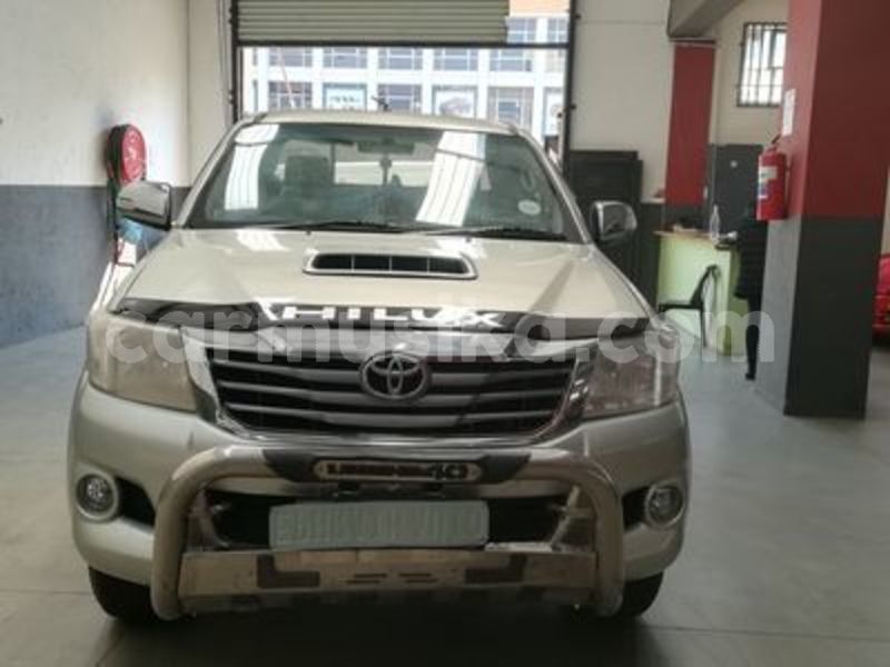 Big with watermark toyota hilux matabeleland south beitbridge 21090